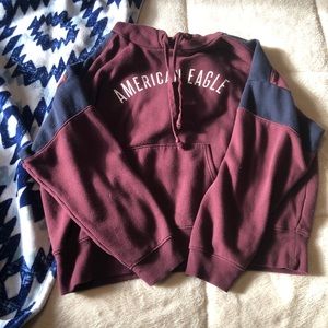 American Eagle maroon logo sweatshirt